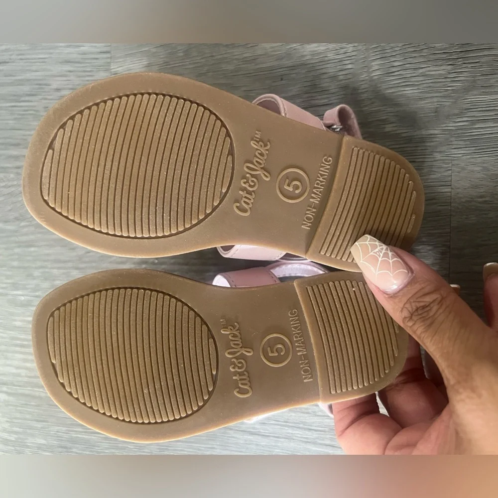 Little girls sandals